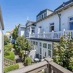 Strandstrasse 16 25 Kuehlungsborn